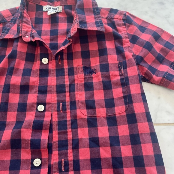 Old Navy boys Shirt - Red/orange and Navy. Size xs - Picture 2 of 3